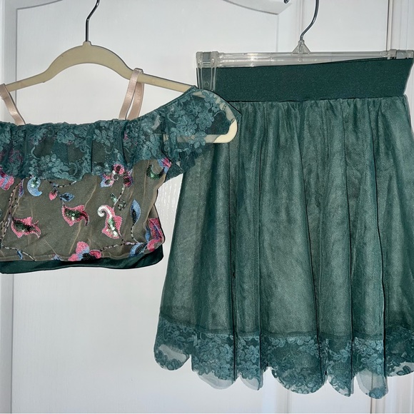 Weissman Two Piece Lace and Embroidered Dance Costume Size MC - Picture 4 of 16